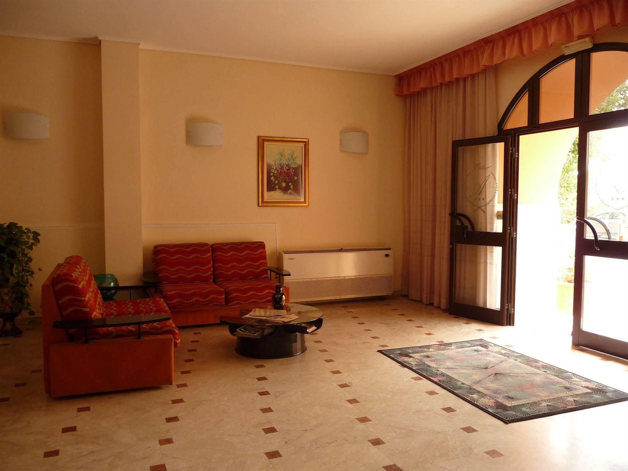 Agathae Hotel & Residence Scoglitti Ngoại thất bức ảnh